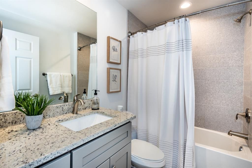 215 Lewis Circle, Unit 111, Punta Gorda, FL 33950 Photo