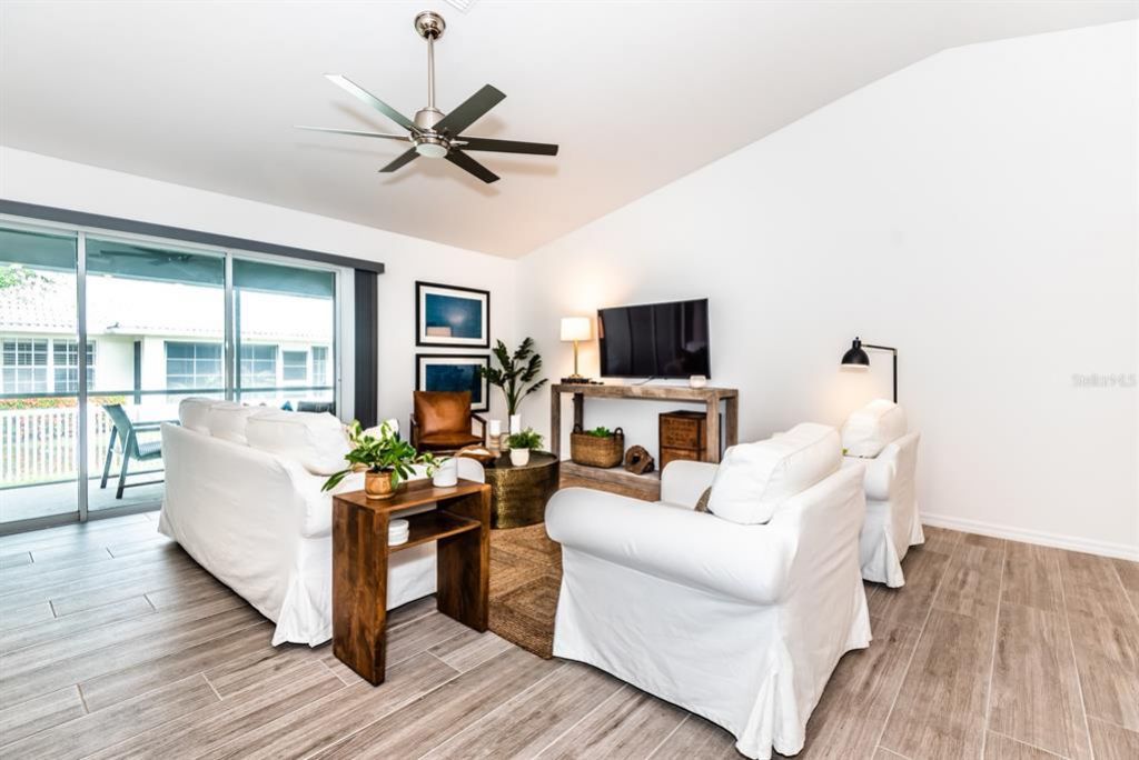 215 Lewis Circle, Unit 111, Punta Gorda, FL 33950 Photo