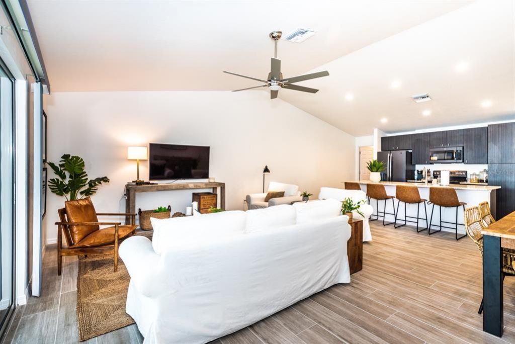 215 Lewis Circle, Unit 111, Punta Gorda, FL 33950 Photo