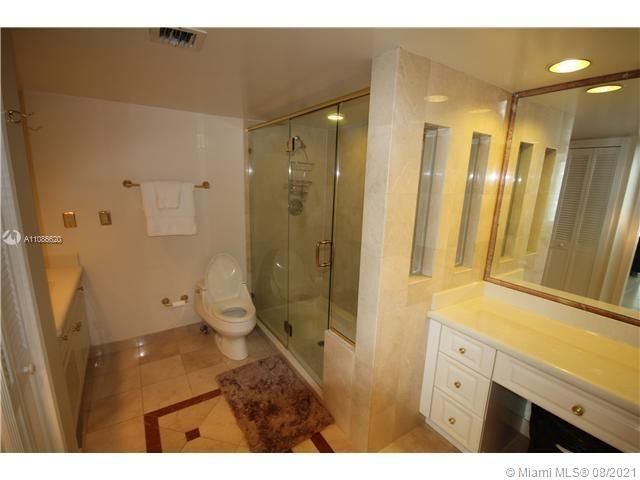 5151 Collins Av, Unit 1030, Miami Beach, FL 33140 Photo