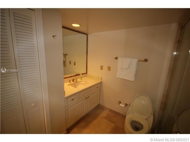 5151 Collins Av, Unit 1030, Miami Beach, FL 33140 Photo