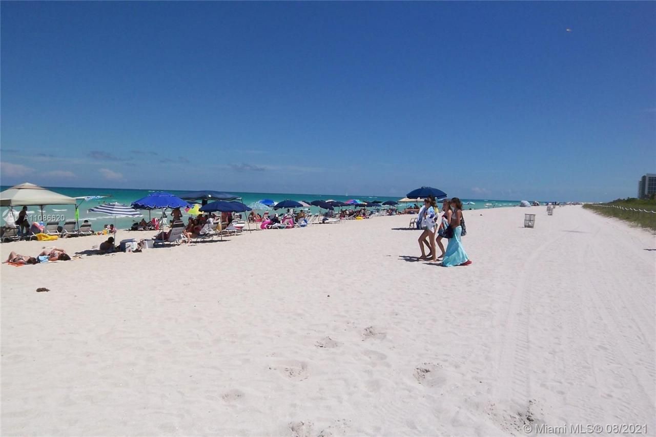 5151 Collins Av, Unit 1030, Miami Beach, FL 33140 Photo