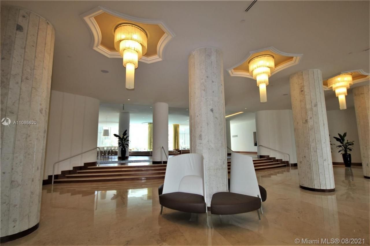 5151 Collins Av, Unit 1030, Miami Beach, FL 33140 Photo
