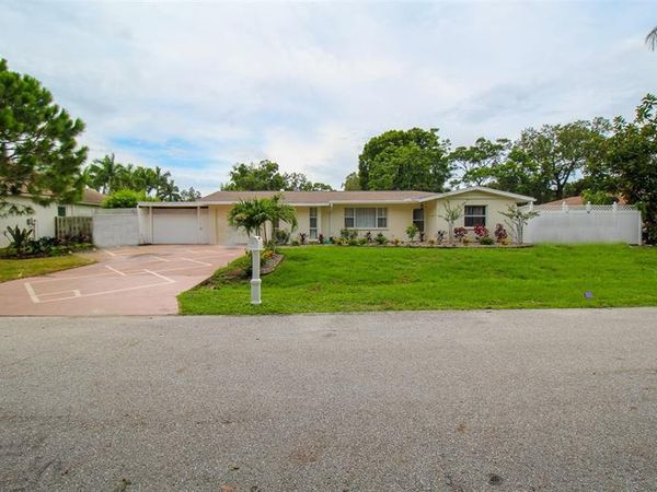 2232 PINE TERRACE, SARASOTA, FL 34231
