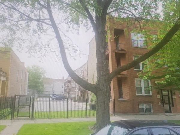 6800 S Dante Avenue, Chicago, IL 60637