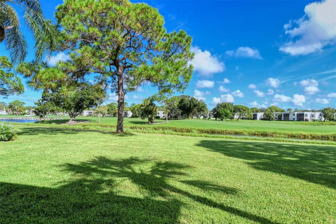 5133 Willow Links, Unit 11, Sarasota, FL 34235 Photo