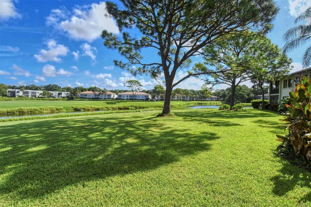 5133 Willow Links, Unit 11, Sarasota, FL 34235 Photo