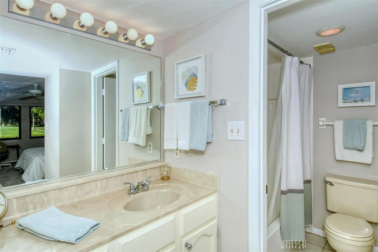 5133 Willow Links, Unit 11, Sarasota, FL 34235 Photo