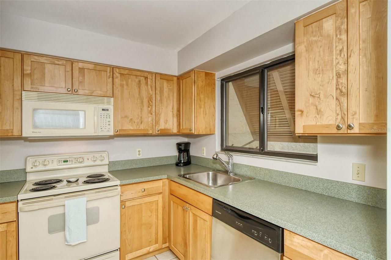 5133 Willow Links, Unit 11, Sarasota, FL 34235 Photo