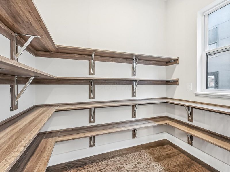 292 Dickenson Street, Columbus, OH 43215 Photo 12