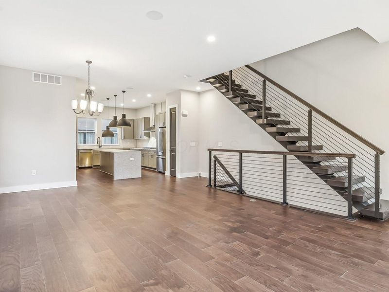 290 Dickenson Street, Columbus, OH 43215 Photo 10