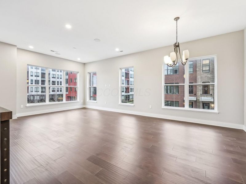 290 Dickenson Street, Columbus, OH 43215 Photo 11