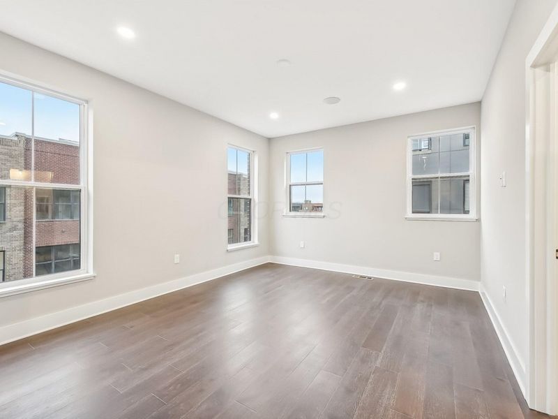 290 Dickenson Street, Columbus, OH 43215 Photo 23