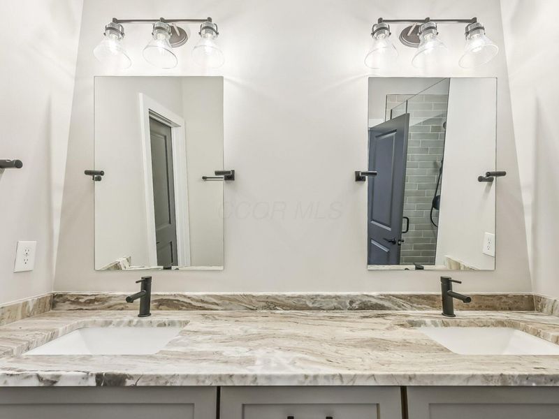 290 Dickenson Street, Columbus, OH 43215 Photo 24