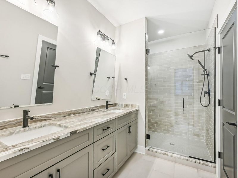 290 Dickenson Street, Columbus, OH 43215 Photo 25