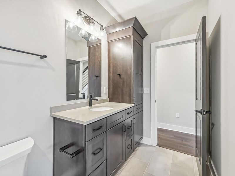 290 Dickenson Street, Columbus, OH 43215 Photo 32