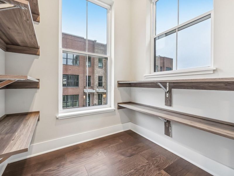 290 Dickenson Street, Columbus, OH 43215 Photo 6