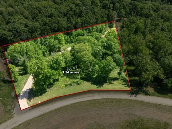 915226002 Parcel, Lot 4, Wapsi Ridge, Anamosa, IA 52205