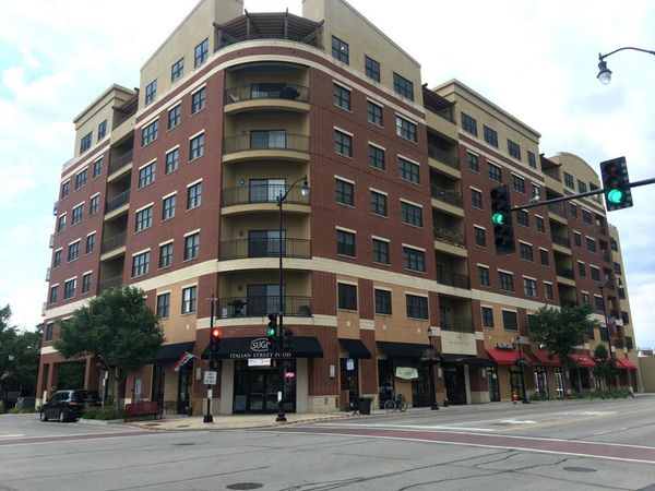 4953 Oakton Street, Skokie, IL 60077