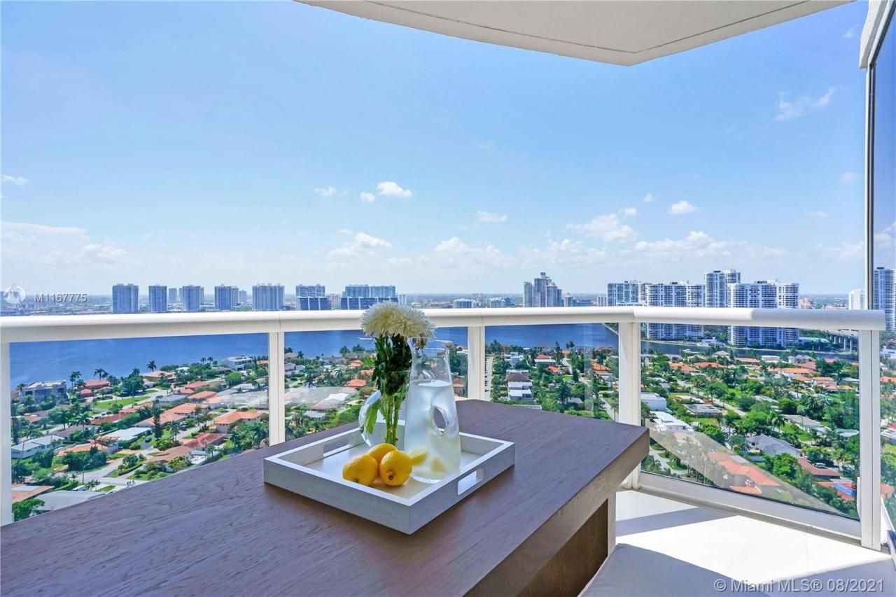 18911 Collins Ave, Unit 2705, Sunny Isles Beach, FL 33160 Photo