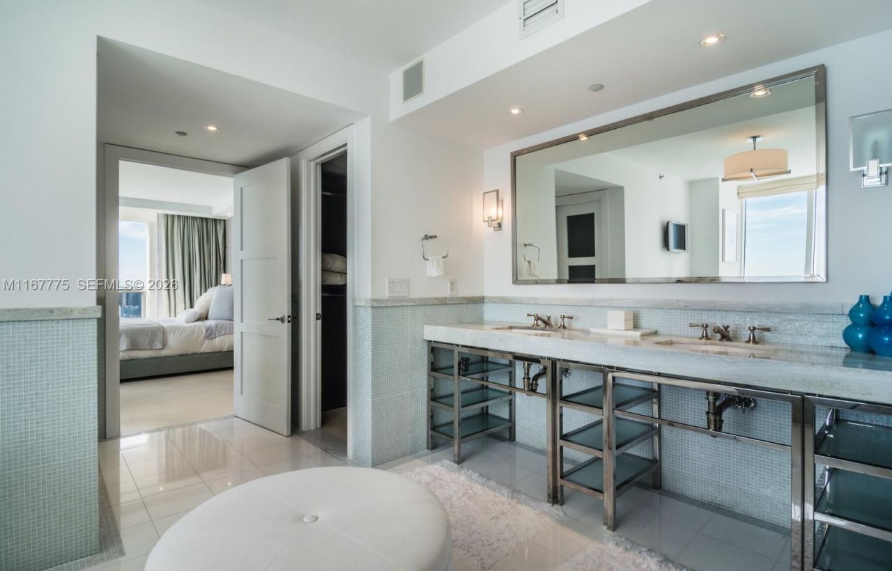 18911 Collins Ave, Unit 2705, Sunny Isles Beach, FL 33160 Photo
