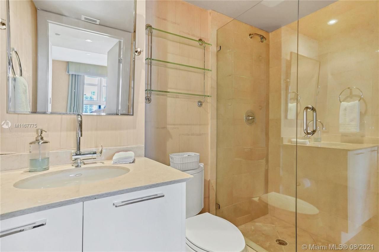 18911 Collins Ave, Unit 2705, Sunny Isles Beach, FL 33160 Photo