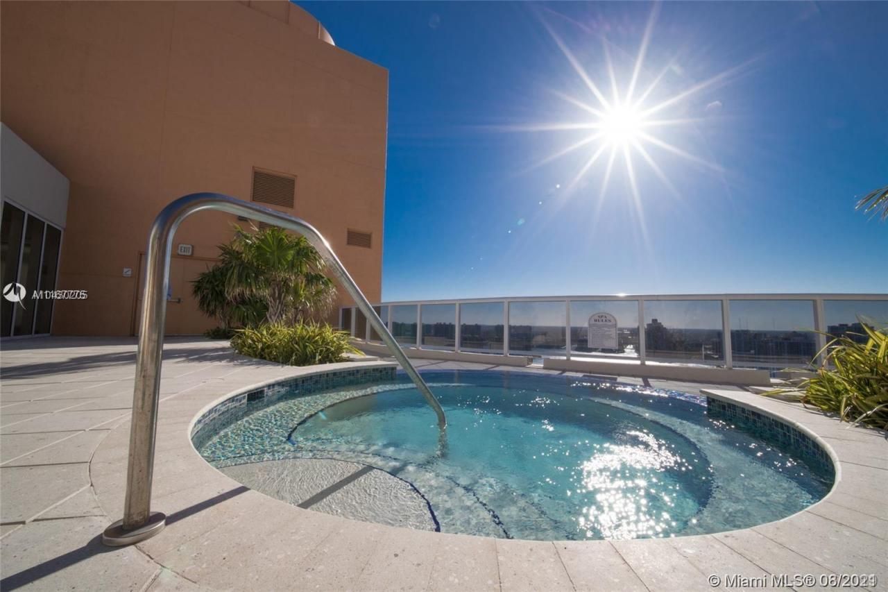 18911 Collins Ave, Unit 2705, Sunny Isles Beach, FL 33160 Photo