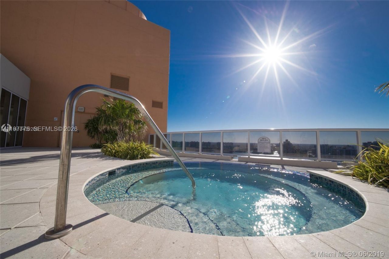 18911 Collins Ave, Unit 2705, Sunny Isles Beach, FL 33160 Photo