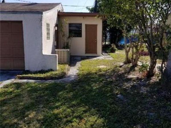 2104 Monroe Terrace, Unit Side, Hollywood, FL 33020