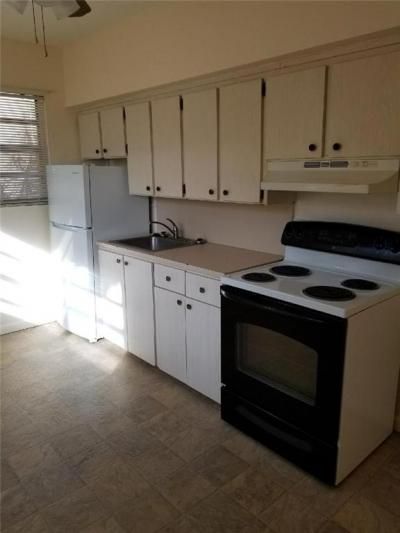 2104 Monroe Terrace, Unit Side, Hollywood, FL 33020 Photo