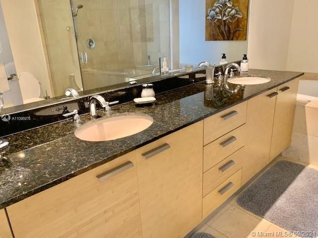1830 S Ocean Dr, Unit 4904, Hallandale Beach, FL 33009 Photo