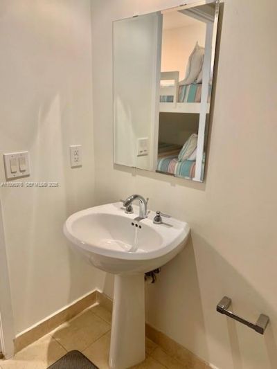 1830 S Ocean Dr, Unit 4904, Hallandale Beach, FL 33009 Photo