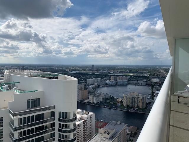 1830 S Ocean Dr, Unit 4904, Hallandale Beach, FL 33009 Photo
