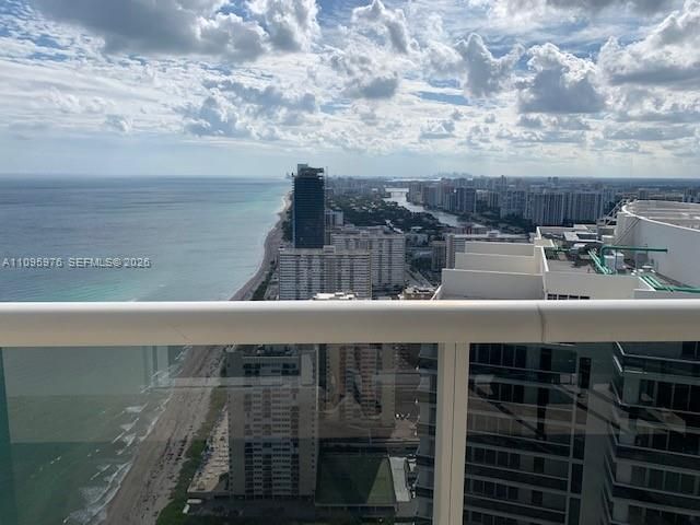 1830 S Ocean Dr, Unit 4904, Hallandale Beach, FL 33009 Photo