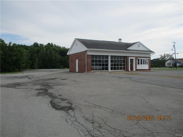 4531 State route 31, Clay, NY 13041