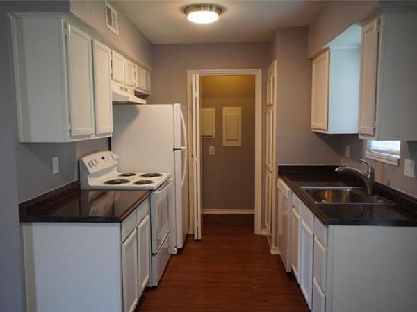 5805 Lake Hubbard Parkway, Unit 203, Garland, TX 75043