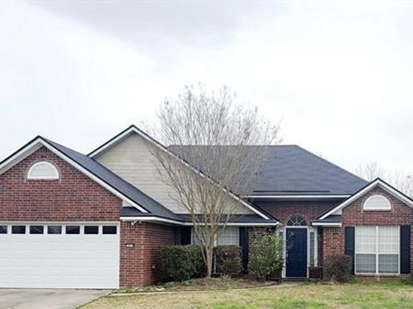 2410 Stockwell Road, Bossier City, LA 71111