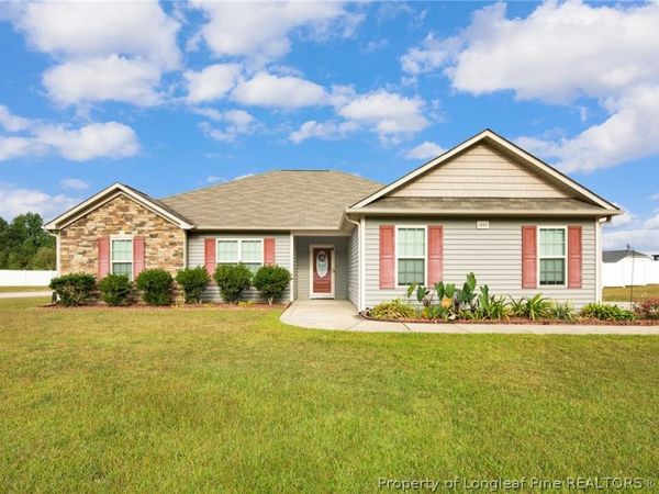 1093 Saint Johns Loop, Raeford, NC 28376