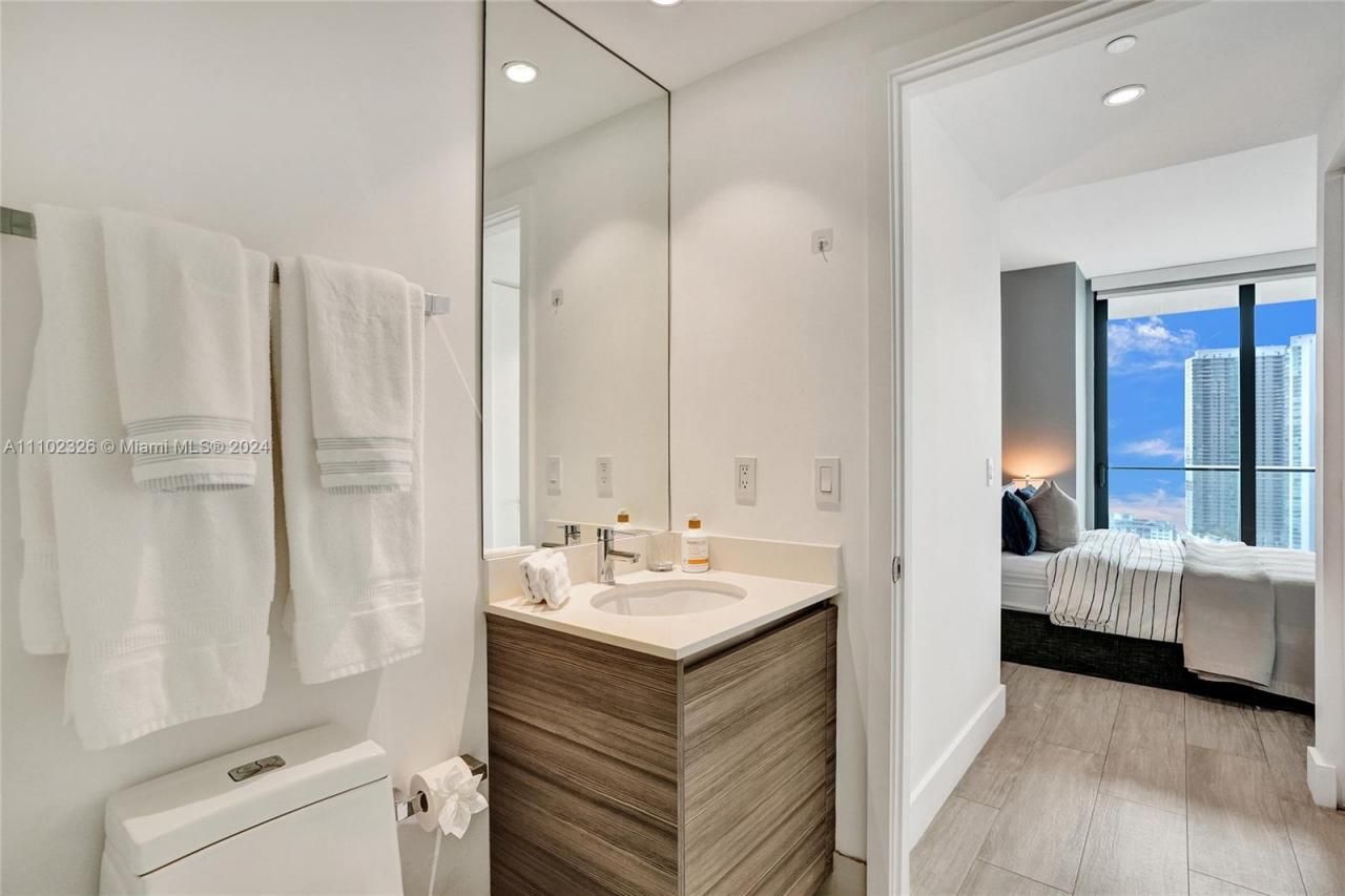 121 NE 34th St, Unit 2906, Miami, FL 33137 Photo