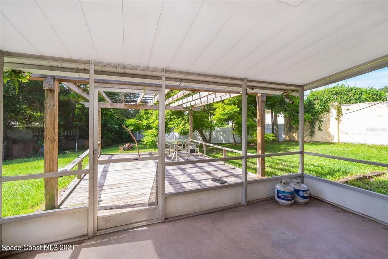 635 Knox Mcrae Drive, Titusville, FL 32780 Photo