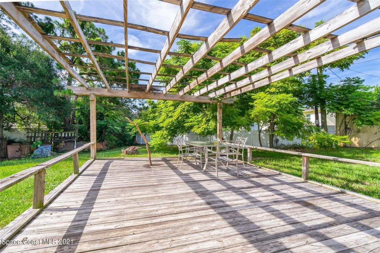 635 Knox Mcrae Drive, Titusville, FL 32780 Photo