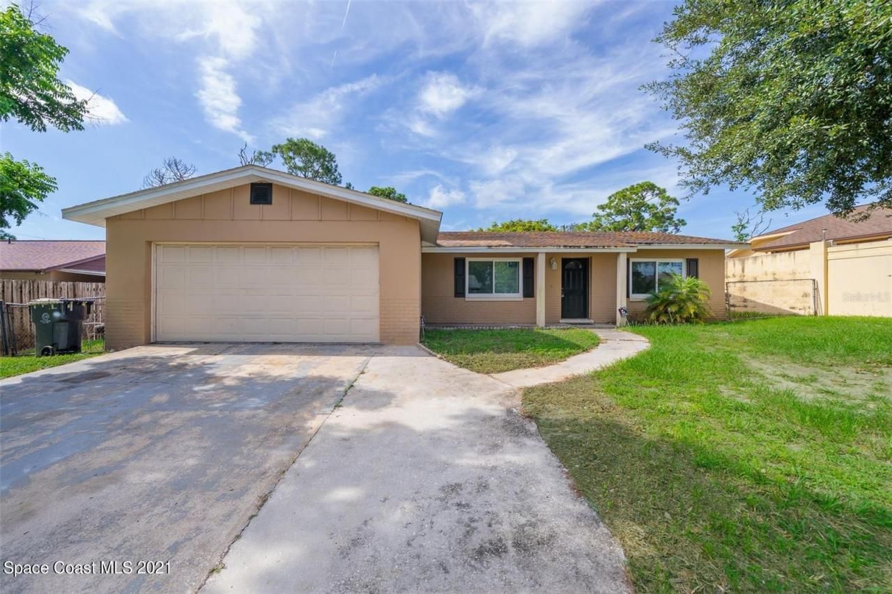 635 Knox Mcrae Drive, Titusville, FL 32780 Photo