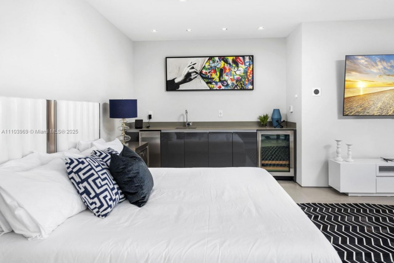 440 Mola Ave, Fort Lauderdale, FL 33301 Photo