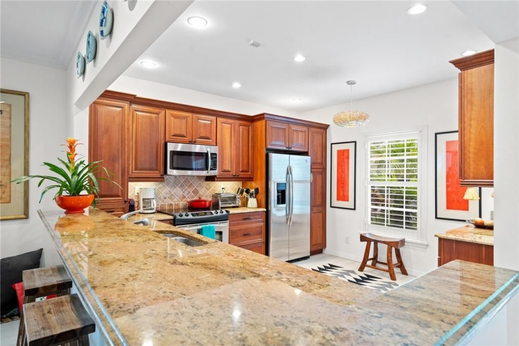 1260 Palmetto Court, Unit 105, Vero Beach, FL 32963 Photo