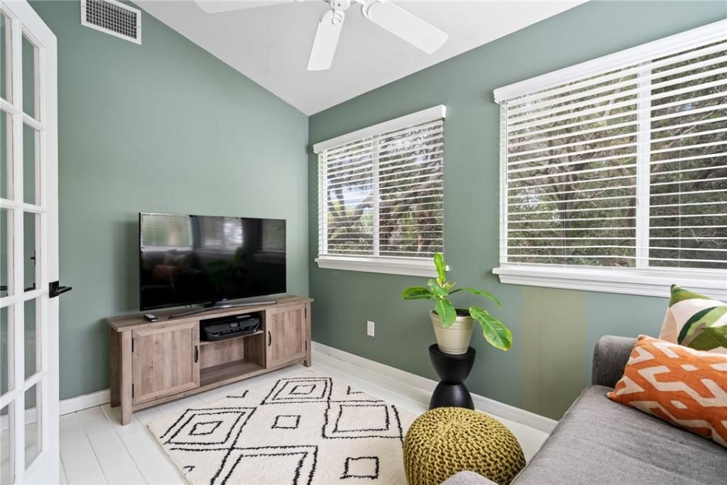 1260 Palmetto Court, Unit 105, Vero Beach, FL 32963 Photo