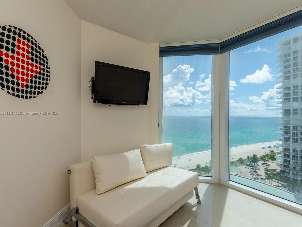 16699 Collins Ave, Unit 1709, Sunny Isles Beach, FL 33160 Photo