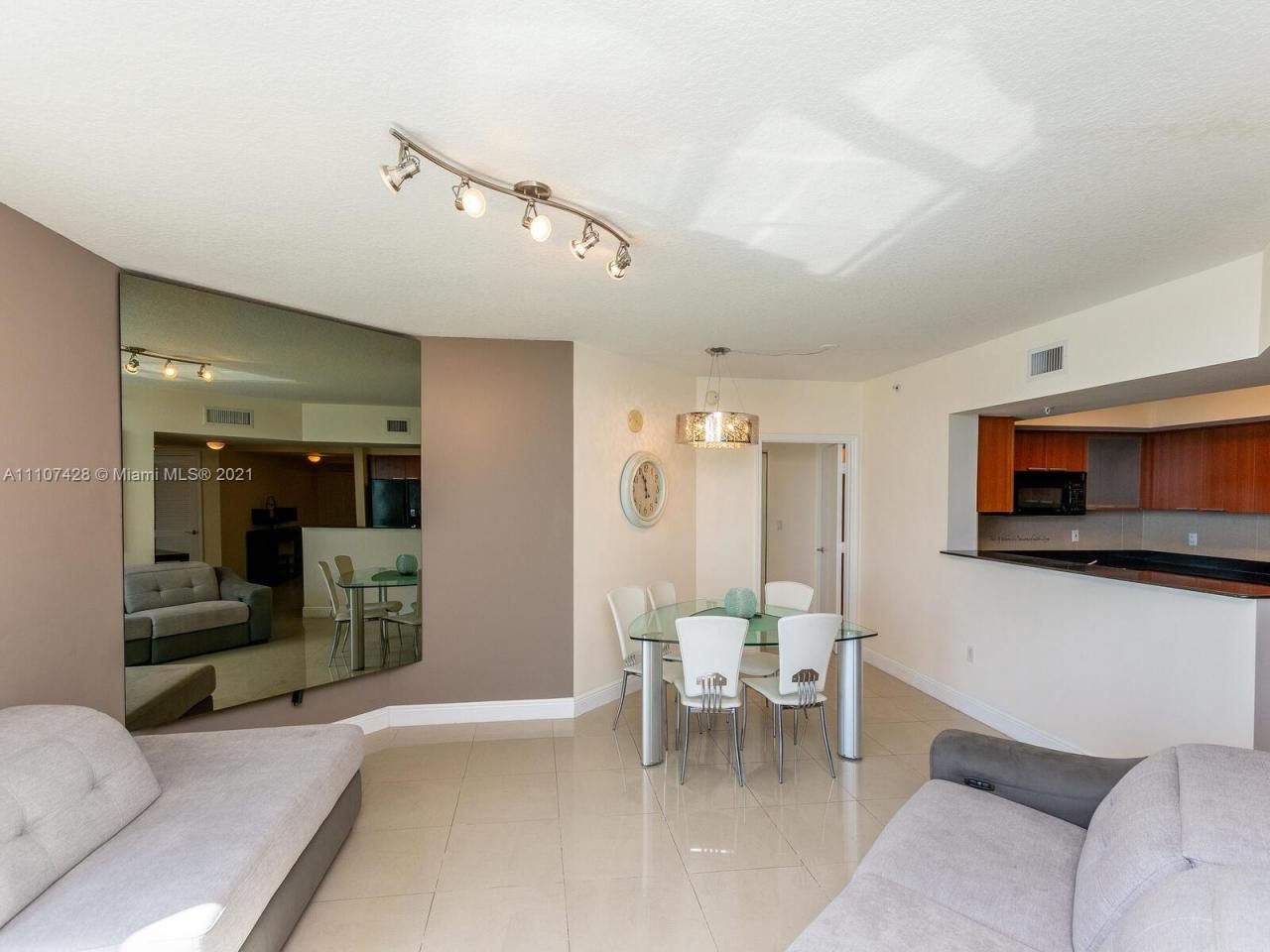 16699 Collins Ave, Unit 1709, Sunny Isles Beach, FL 33160 Photo