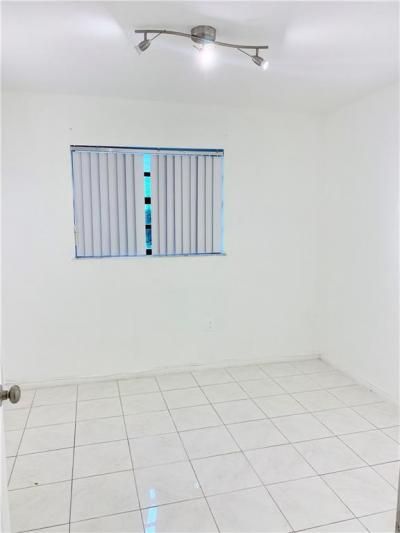2790 W 60 Street, Unit 32, Hialeah, FL 33016 Photo