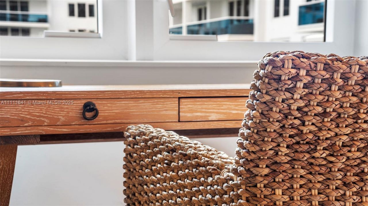 102 24th St, Unit 904, Miami Beach, FL 33139 Photo