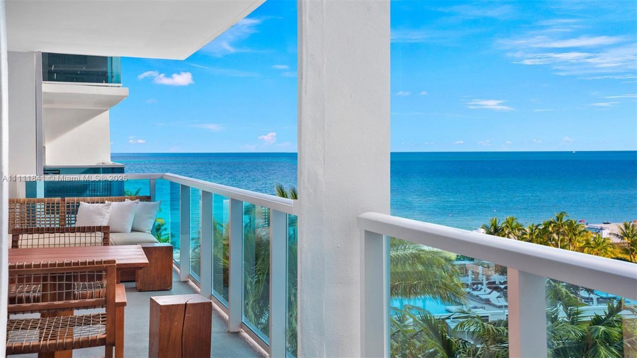 102 24th St, Unit 904, Miami Beach, FL 33139 Photo